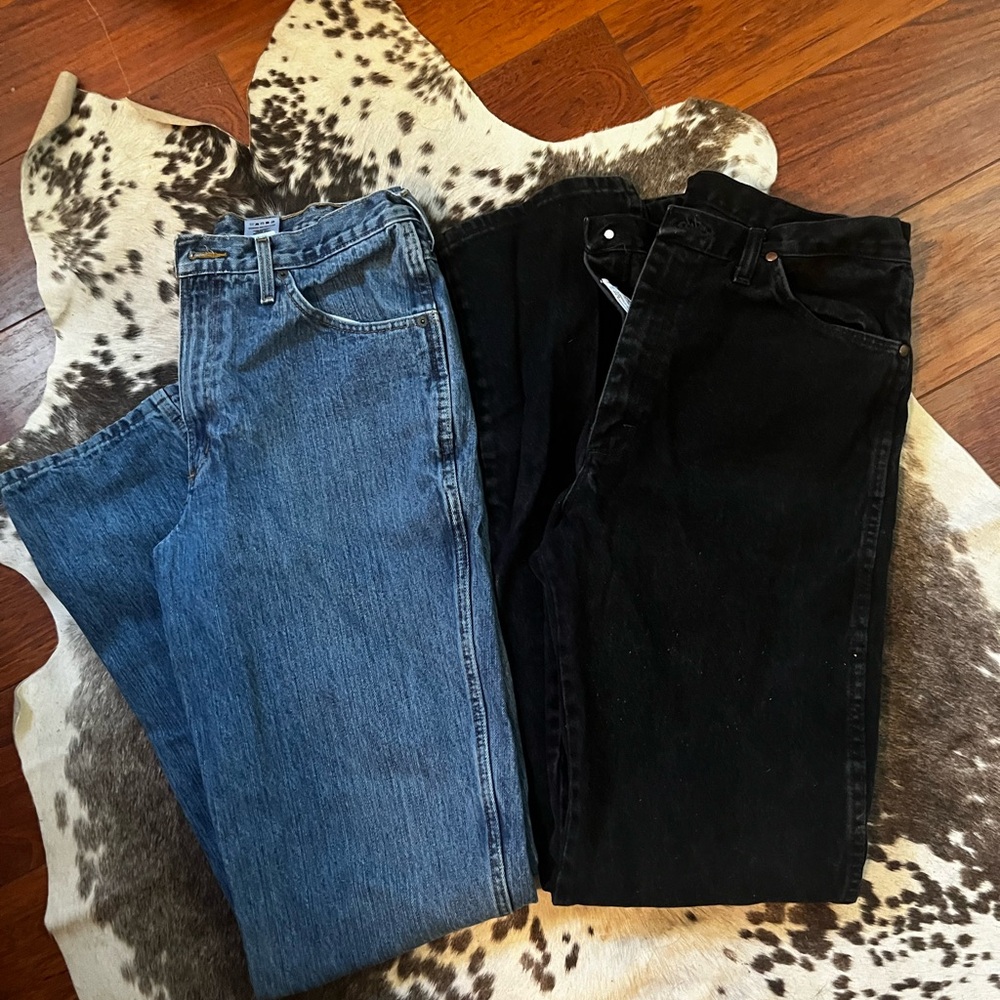 Men’s cinch and wrangler jeans